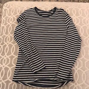 Lululemon Shirt (Navy +White)